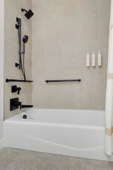 Standard Room, 2 Queen Beds (Mobility Accessible, Tub)