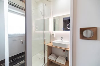 Standard Room, 1 Double Bed