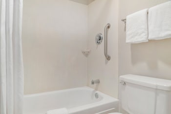 Deluxe Room, 2 Double Beds (Smoke Free)