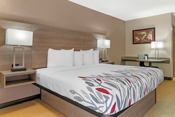 Superior Room, 1 King Bed (Smoke Free)