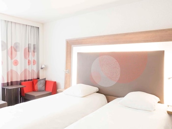 Superior Room, 1 King Bed