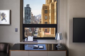 Room, 1 King Bed, City View