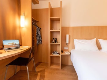 Standard Room, 2 Twin Beds