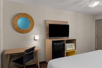 Room, 1 King Bed, Non Smoking