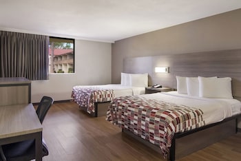 Deluxe Room, 2 Queen Beds, Accessible, Non Smoking (Roll-In Shower)