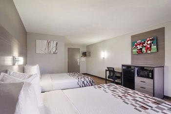Deluxe Room, 2 Queen Beds, Accessible, Non Smoking (Roll-In Shower)