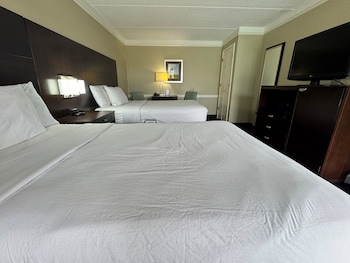 Suite, 2 Double Beds, Non Smoking