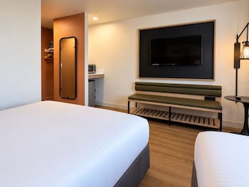 Double Bed - Non Smoking