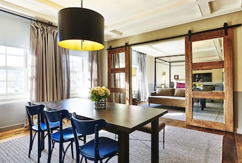 Suite (Roosevelt Suite)