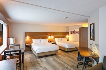 Suite, 2 Queen Beds