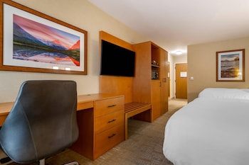 Room, 2 Queen Beds, Non Smoking, Bathtub