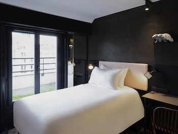 Tribe Essential Single Room