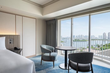 Hilton Plus Twin Room - Non-Smoking - 33sqm - Renovated Room
