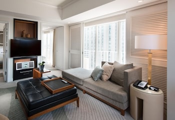 Twin Terrace Suite - Non-Smoking - 66sqm - Terrace with Whirlpool - Executive Lounge Access