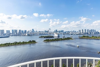 Twin Premium Executive - Non-Smoking - 40sqm - Rainbow Bridge View - Executive Lounge Access