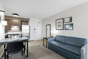 Superior Suite, 1 Queen Bed with Sofa bed (One Bedroom)