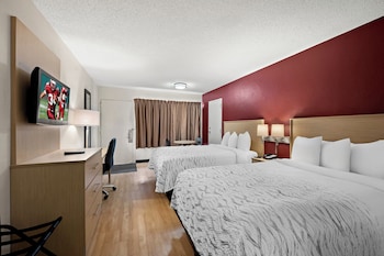 Standard Room, 2 Double Beds (Smoke Free)