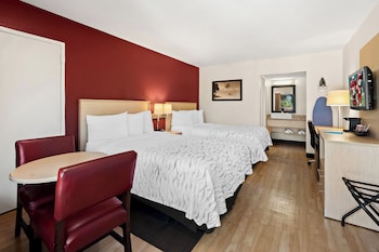 Standard Room, 2 Double Beds, Poolside (Smoke Free)