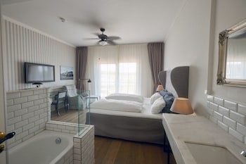 Standard Double or Twin Room, 1 Bedroom (Without Spa Access)