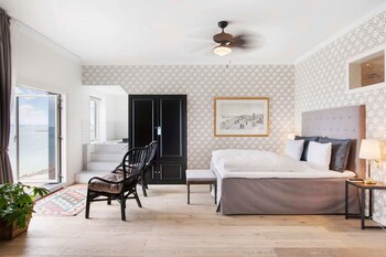 Suite, Sea View (Without Spa Access)