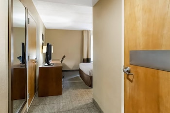Room, 1 King Bed, Accessible Bathtub, Non Smoking