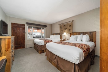 Standard Room, 2 Double Beds