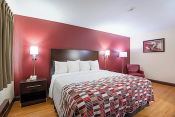 Deluxe Room, 1 King Bed (Smoke Free)