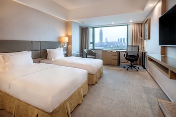 2 Twin Beds Premium River view