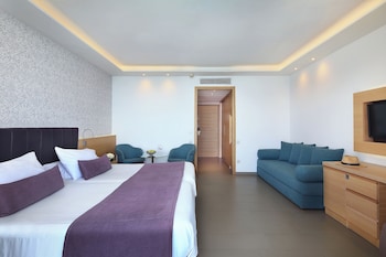 Family Room, Sea View