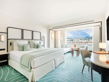 Deluxe Junior Suite with city view