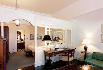Heritage Suite King Bed