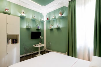 ARTSY room