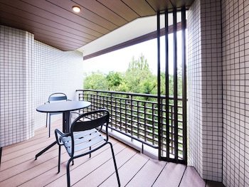 Premium Terrace Twin Room, Non Smoking (West Wing)
