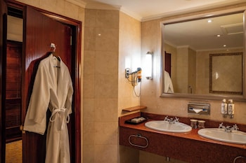 Executive Room, 1 King Bed, Sea View