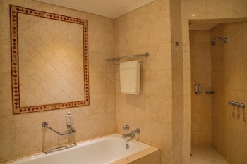 Executive Studio Suite