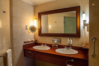 Deluxe Double Room, Garden View