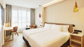 Superior Room (with View)