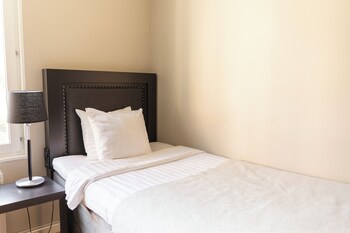 Single Room (Compact)