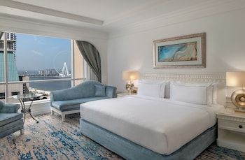 Room, 1 King Bed, Smoking, Partial Sea View (Tower)