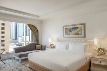 Room, 1 King Bed, Smoking, Partial Sea View (Tower)