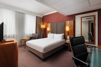 Premium Room, 1 Queen Bed (Top Floor)