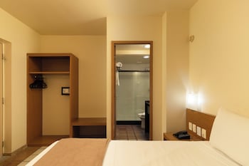 Standard Double Room, 1 Queen Bed