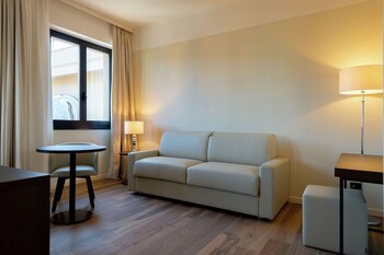 Junior Suite, 1 King Bed