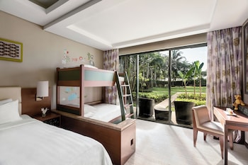 Ocean Wing Questers Junior Family Suite