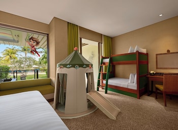 Ocean Wing Questers Junior Family Suite