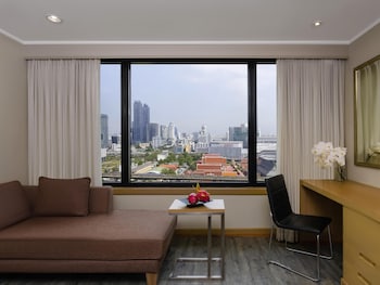 Deluxe Room, 1 King Bed