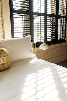 Superior Loft, 1 Queen Bed, Accessible (The Queen Loft ADA)