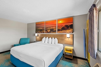 Standard Room, 1 King Bed