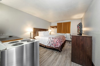 Suite, 1 King Bed, Non Smoking, Kitchen