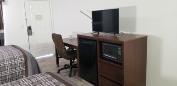 Standard Double Room, 2 Queen Beds